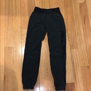 Ivivva black joggers